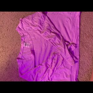 A purple pink crop top long sleeve